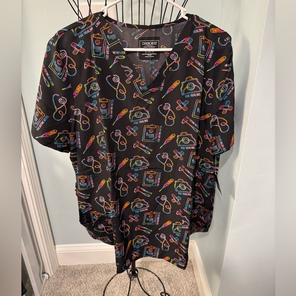 New Cherokee Caring Essentials Nursing Nurse scrub top Black Neon Extra Large XL